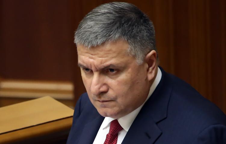 KIEV, UKRAINE - JUNE 5, 2020: Ukraine's Interior Minister Arsen Avakov speaks during a meeting of the Ukrainian Parliament (Verkhovna Rada). A rally demanding Avakov's resignation is held by the offices of the parliament. Sergei Plachkov/TASS

Украина. Киев. Глава МВД Украины Арсен Аваков во время выступления на заседании Вехровной Рады Украины. У здания Рады проходит митинг за отставку Авакова. Сергей Плачков/ТАСС