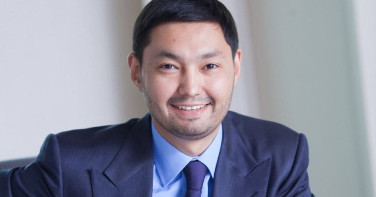 Любовница Кенес Ракишев — кто она и как выглядит ?