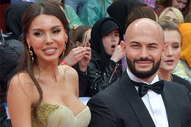 Любовница Джиган — кто она и как выглядит ?