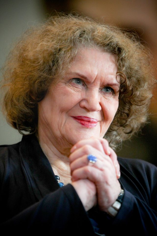 Ліна Костенко Біографія: життя, творчість та вплив
